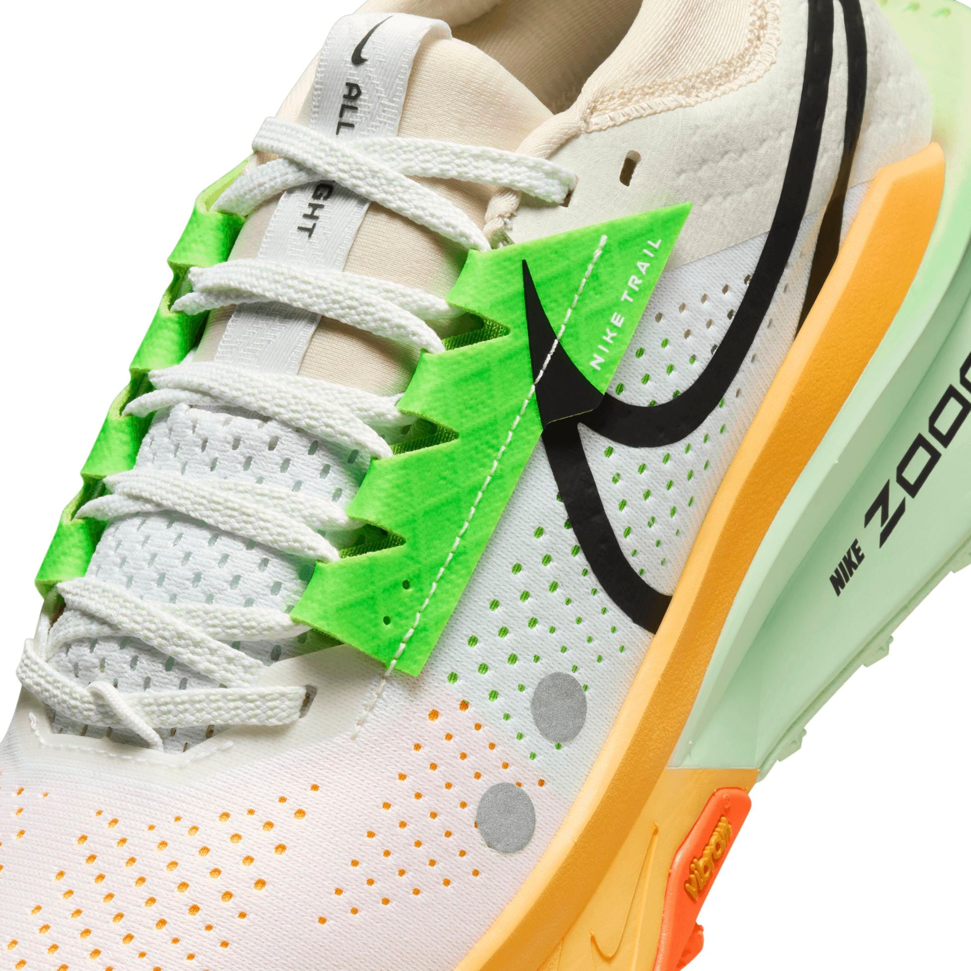 NIKE, W ZEGAMA TRAIL 2