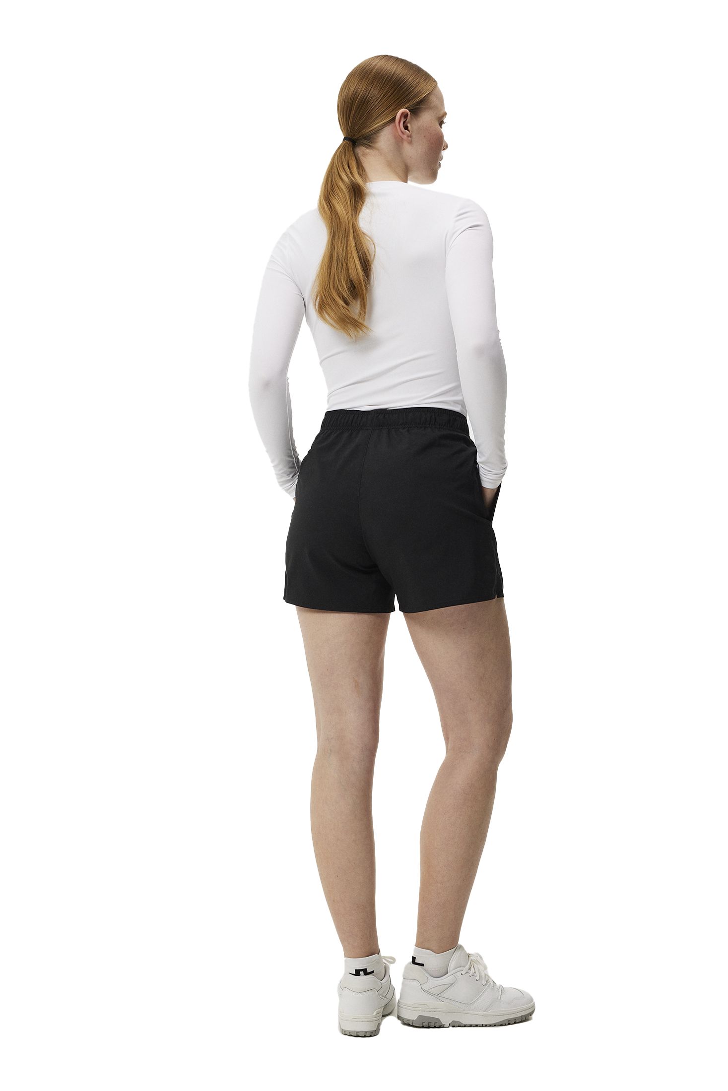 J LINDEBERG, W PRICILLA SHORTS